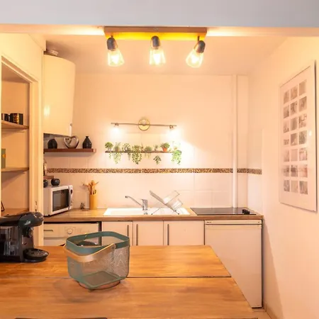 Centre Proche Du Metro